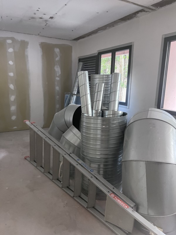 Entreprise spécialisée dans la pose de placo ba13 avec bandes de finitions et préparation des supports à Marseille