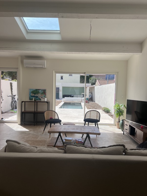 Construction maison avec étage et piscine à Marseille dans les bouches du Rhône