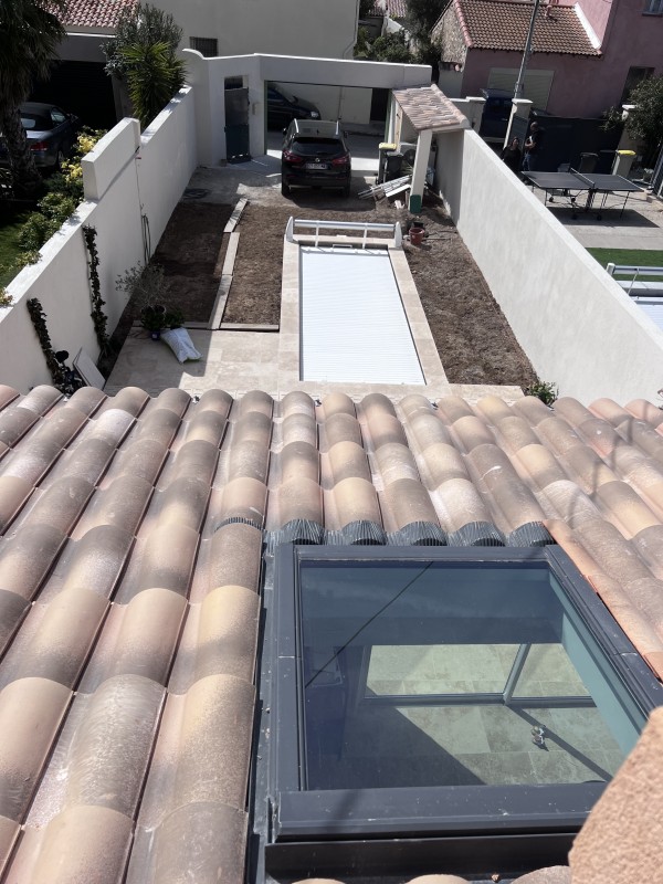 Construction maison avec étage et piscine à Marseille dans les bouches du Rhône