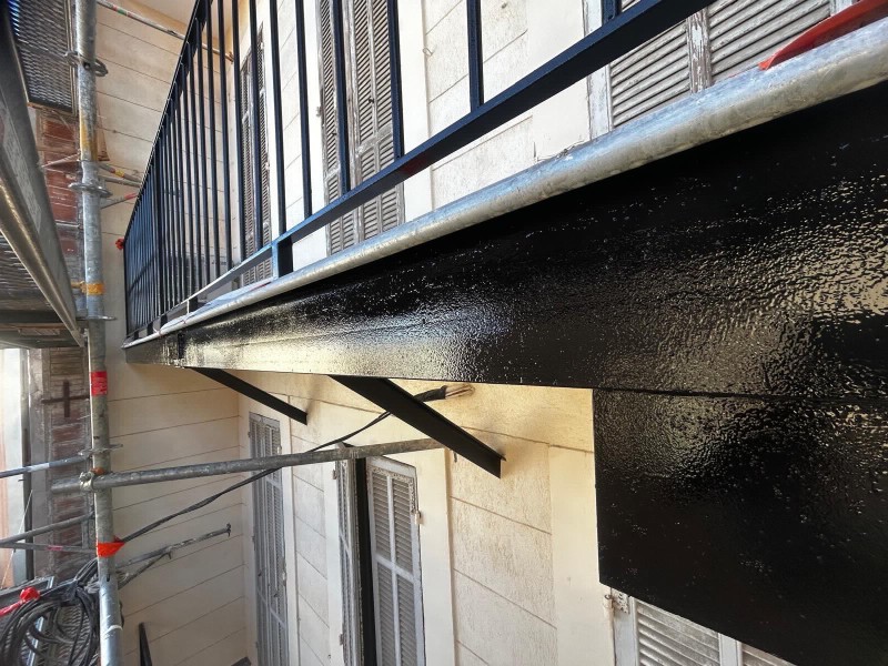 Renforcement de balcon en façade à Marseille : une intervention de gros œuvre maîtrisée