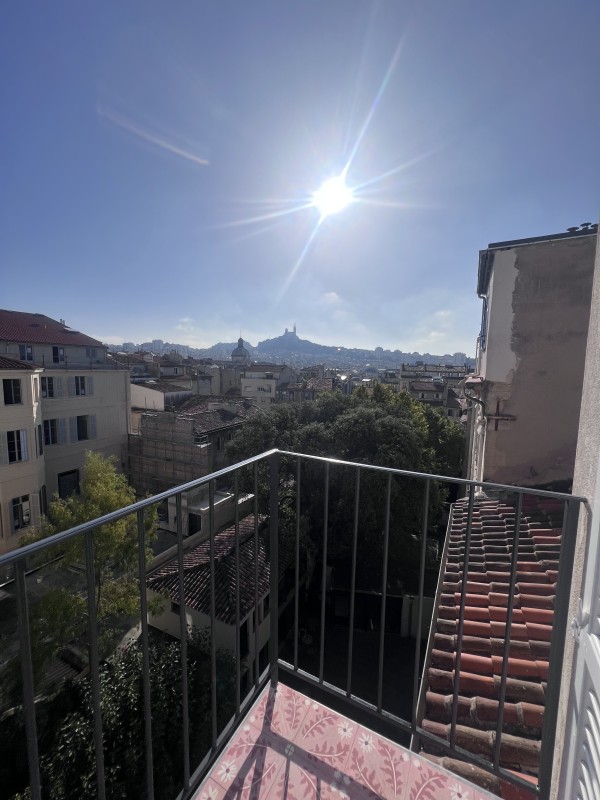 Rénovation d'un appartement à Marseille en dernier étage avec terrasse avec création d'un duplex dans le 6e
